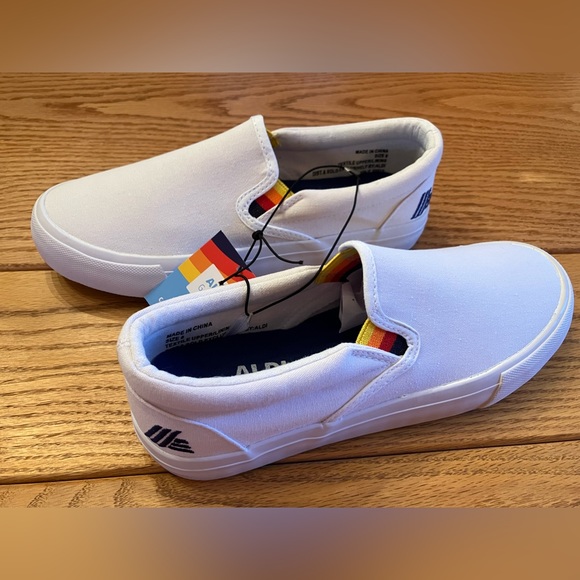 Canvas Slip-Ons ALDI Gear - Picture 2 of 12